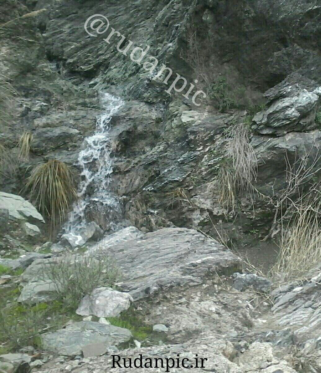 چشمه ی کوه های فاریاب